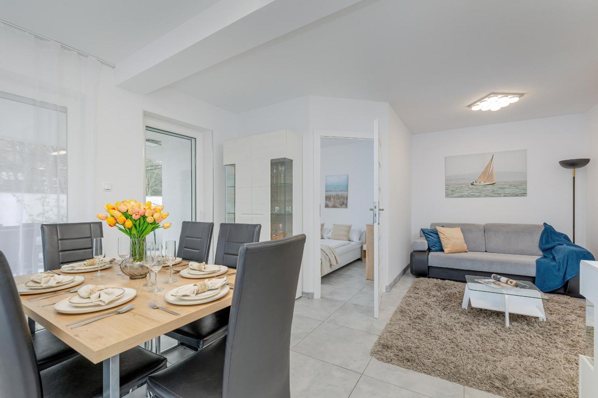 Family Apartments Herberta With Terrace And Parking By Rent Like Home 斯维诺乌伊希切 外观 照片